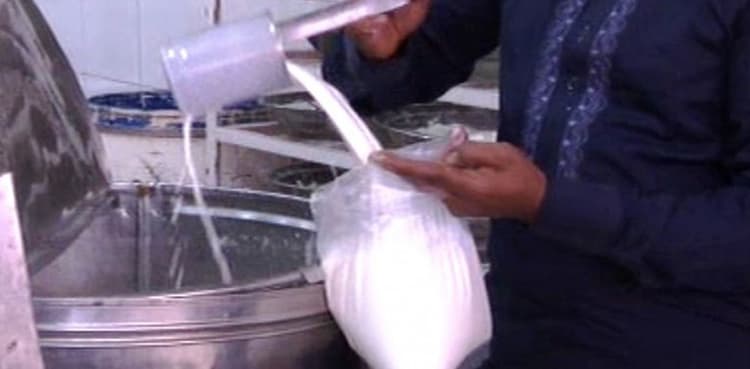 Milk shops in Sindh allowed to stay open till 8pm