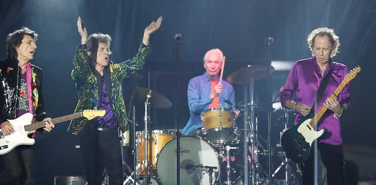 Rockin 'n' rollin on Mars: Rolling Stones have space rock named after them
