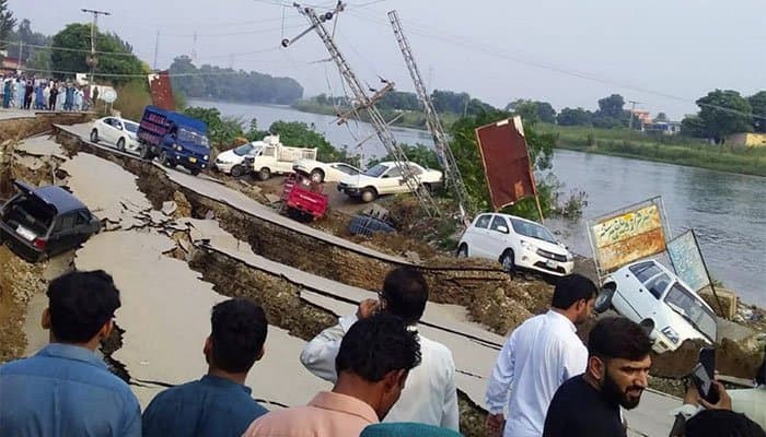 Earthquake casualties increase: 30 dead, over 450 injured in AJK