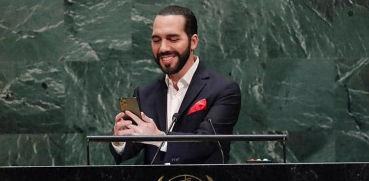 'Just a second, please': El Salvador president's UN selfie eclipses speech