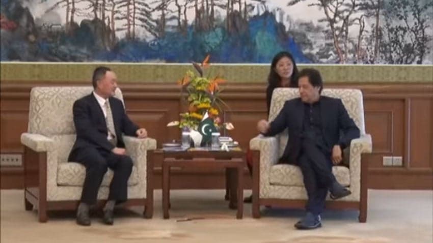 PM Khan holds important meetings with Chinese business magnates