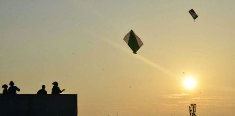 Kite string claims child’s life in Karachi