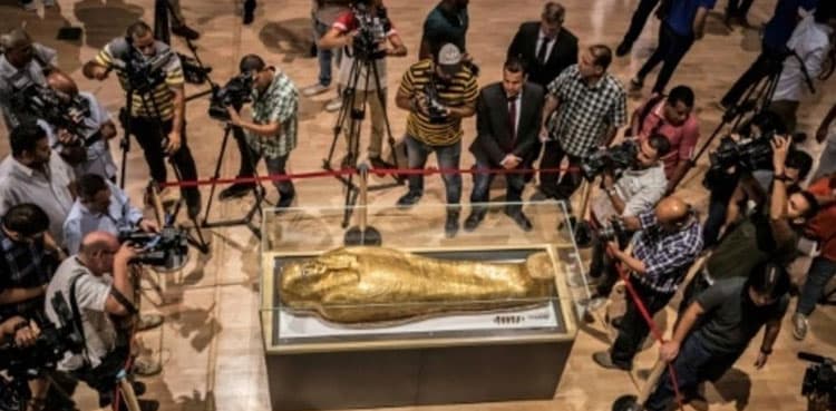 Stolen golden coffin makes return from New York to Cairo