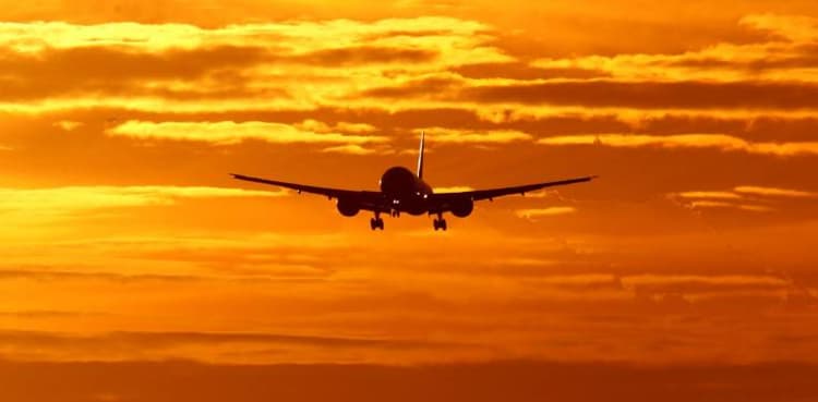 Pakistan extends airspace closure for India