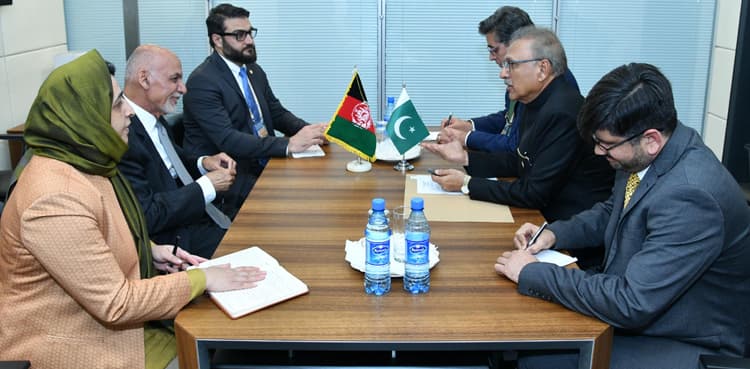President Alvi stresses on dignified repatriation of Afghan refugees