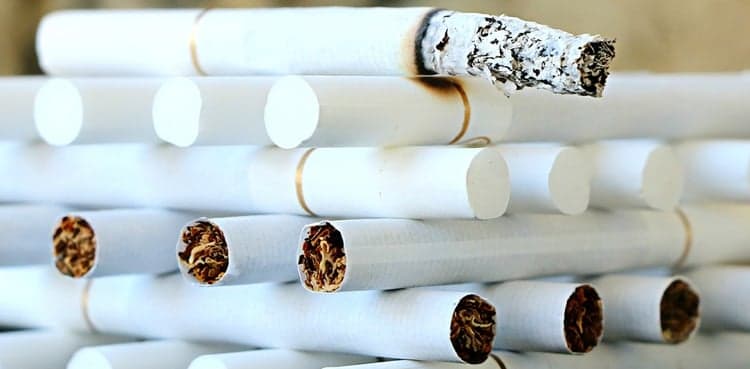 Excise dept cracks down on sale of smuggled cigarettes in Islamabad