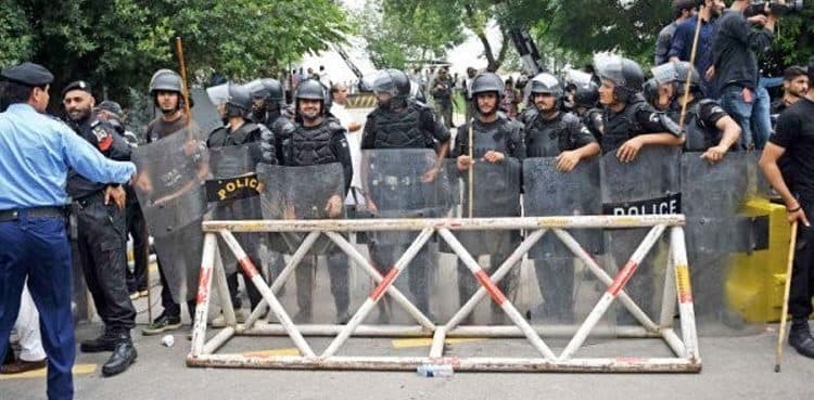 Islamabad police evolve strategy to deal with possible protest