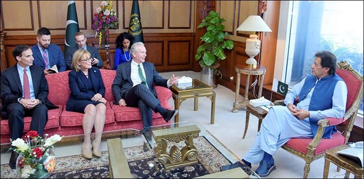 In meeting with US senators, PM stresses early resumption of US-Taliban talks