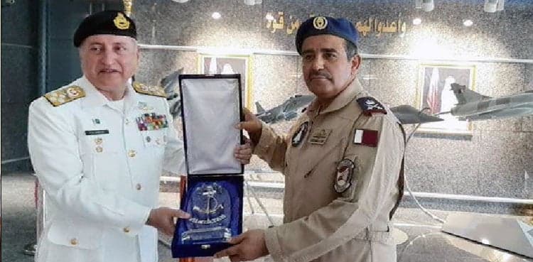 Pakistan, Qatar discuss ways to further boost military ties