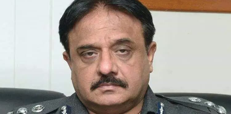 Karachi court issues arrest warrant of Director FIA Sultan Khawaja