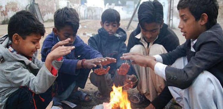 Temperature drops to minus 4 in Quetta as cold wave intensifies in Balochistan