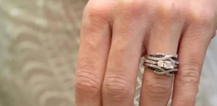Man returns wedding ring lost at beach
