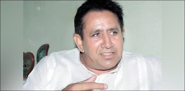 "Alhamdulillah, my son is alive," actor Shafqat Cheema refutes media reports