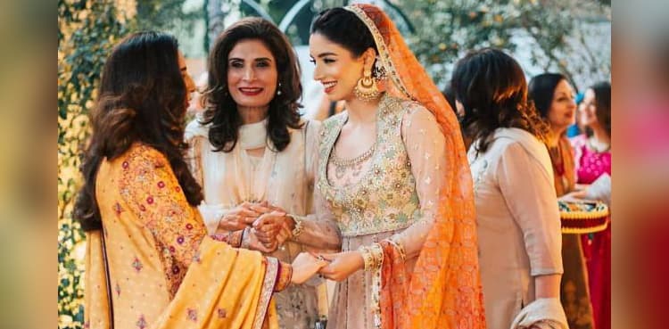 In pictures: Zainab Abbas makes a lovely bride on her mayun