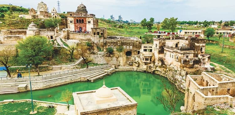 Pakistan issues visas to Indian pilgrims for Katas Raj visit