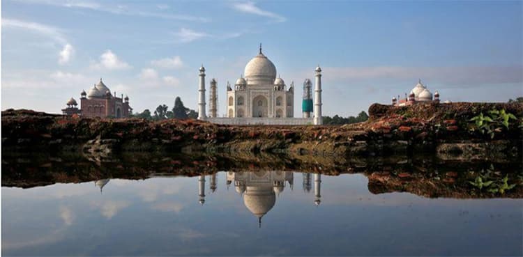 Tourists stay away from Taj Mahal as protests flare in India
