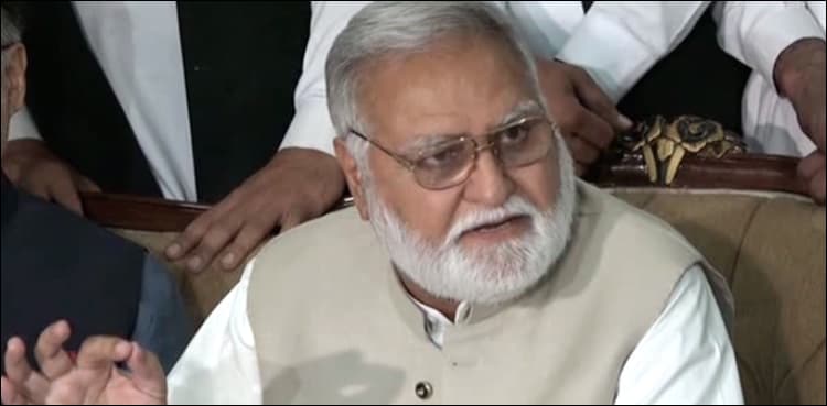 New NAB ordinance issued to "save the friends", says Akram Durrani