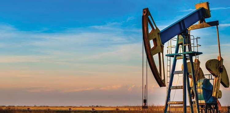 Oil prices slump as COVID-19 cases surge past 700,000 globally