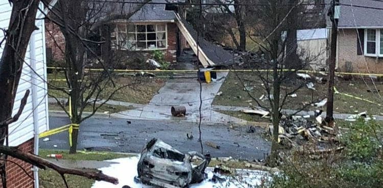 Small plane crashes into house, pilot killed