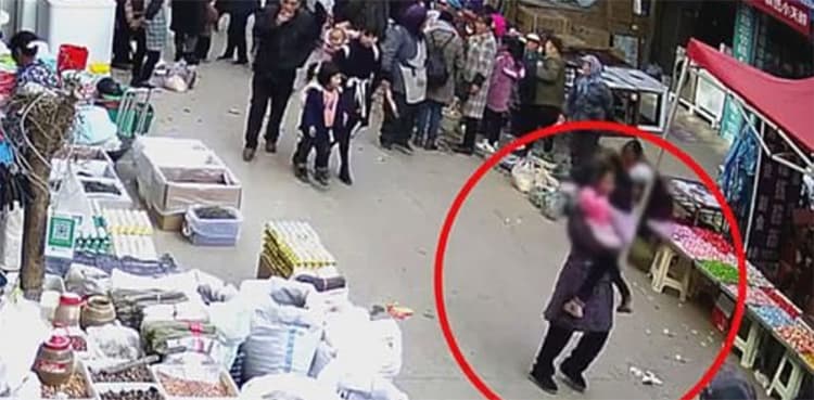 Shock, grief as video shows woman kidnapping toddler from crowded market
