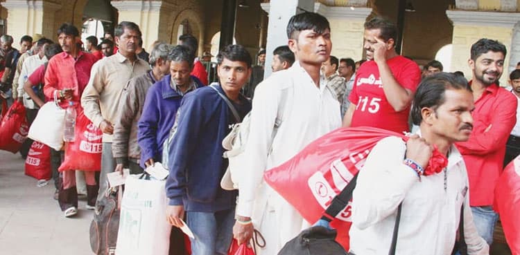 Indian fishermen released from Karachi jail reach Lahore  
