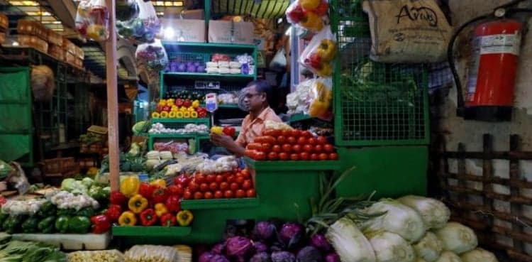 Weekly inflation down %0.92 due to drop in food prices
