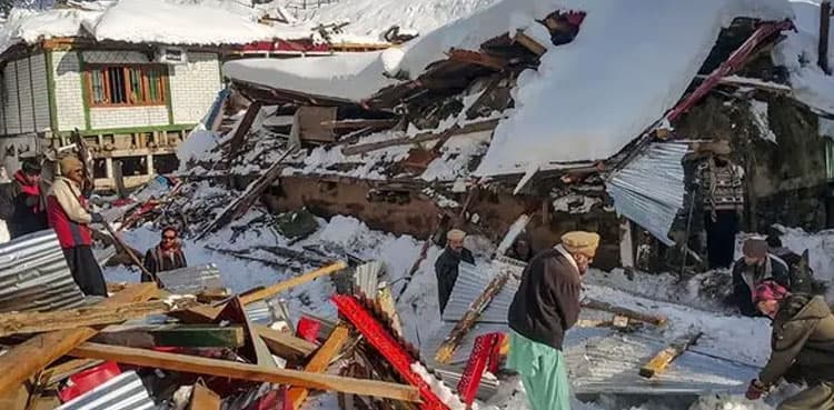 Death toll from snow-related incidents in AJK, Balochistan soars to 100  