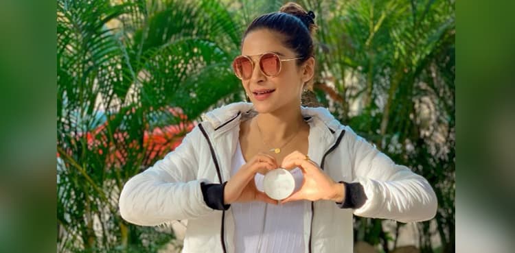 Ayesha Omar pays heartfelt tribute to mother on her birthday