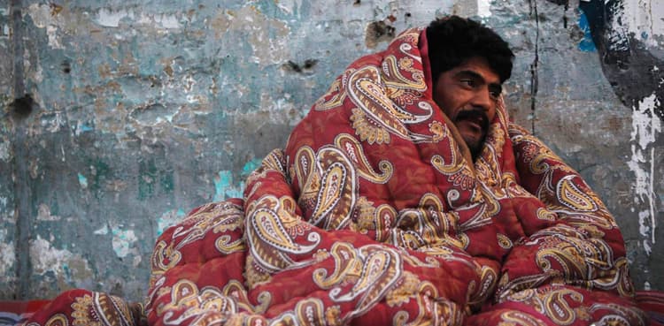 Minimum temperature in Karachi likely to drop further, says weather official