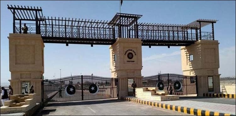 Passengers arriving from Iran being quarantined at Taftan