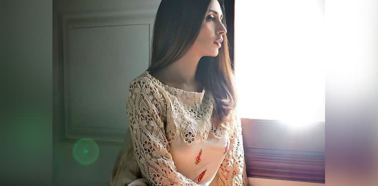 Iman Ali says Farhan Saeed was a dream to work with in 'Tich Button'