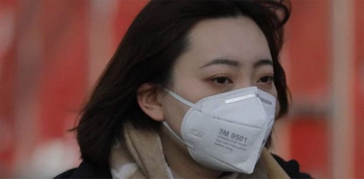 X-ray scans reveal shocking effect of coronavirus on patient's lungs  