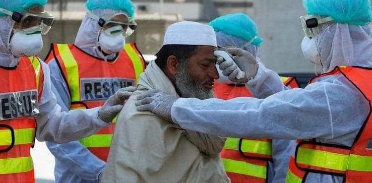 Confirmed COVID-19 cases in Pakistan soar to 2071, 82 recovered