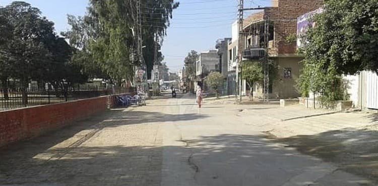 Raiwind town declared quarantine centre after spike in COVID-19 cases