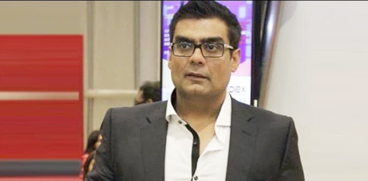 20,000 protective suits to be provided to doctors, paramedics fighting COVID-19: Salman Iqbal