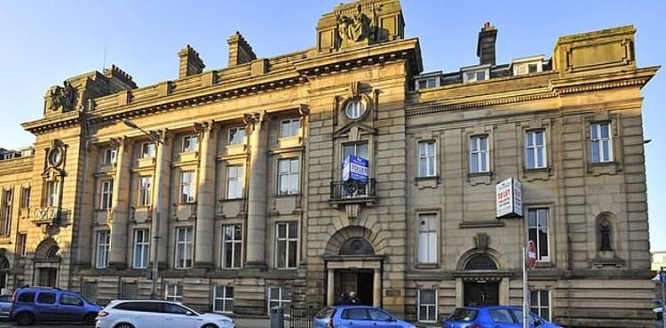 UK man jailed for 26 weeks for spitting at, threatening cop to infect with coronavirus