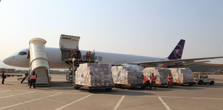 China sends first batch of epidemic relief materials to Pakistan