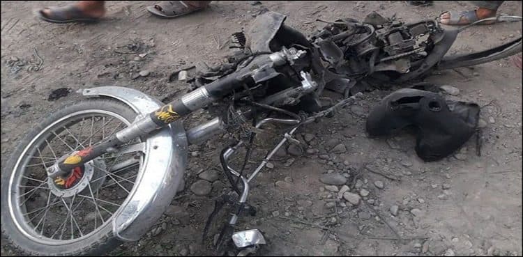 Mysterious Karachi explosion leaves two injured with splinters