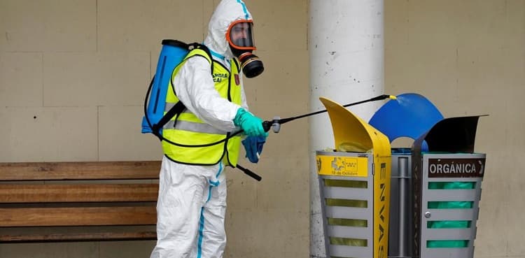 Spain's coronavirus deaths top 10,000, yet there is 'glimpse of hope'