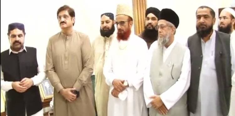 Clerics assure complete support as CM Sindh announces Friday lockdown    