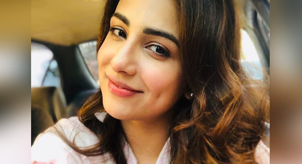 Ushna Shah tries her hands at cooking in self-isolation
