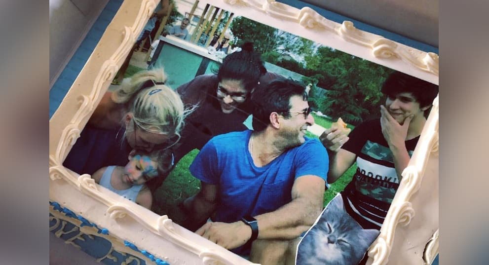 Shaniera shares how Wasim Akram is spending his quarantine birthday