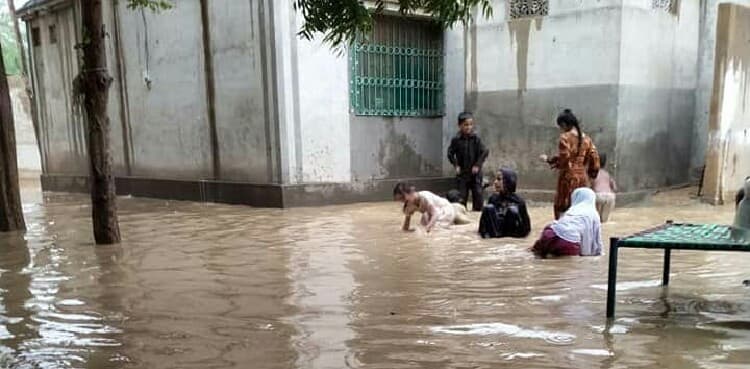 Heavy rainfall: Electricity supply to most parts of Karachi suspended