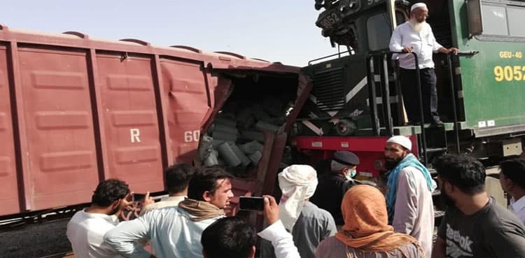 Trains resume as upside track cleared after Khanpur train collision
