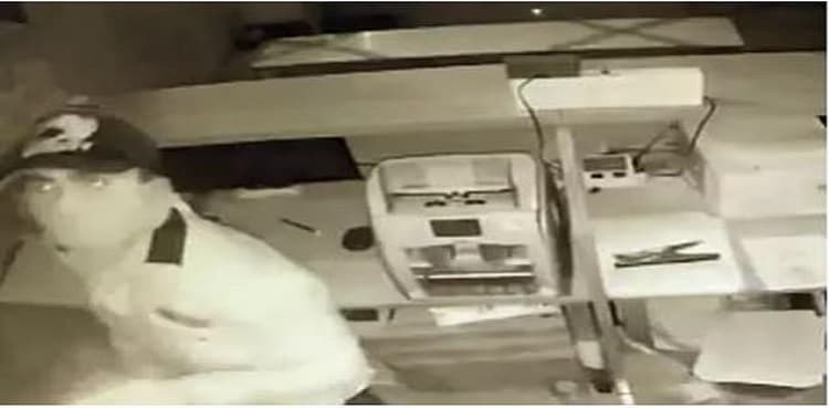 Bank robber killed after accidentally slicing his neck with electric cutter in India