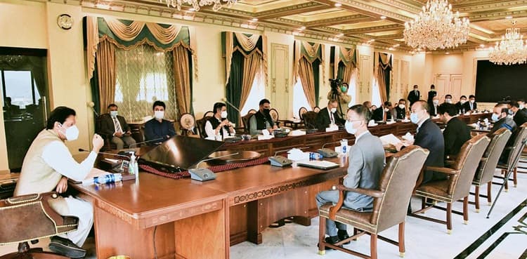 PM Imran invites Chinese business houses to open offices in Pakistan    