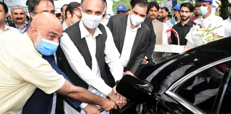 PSO launches High-Octane 97, Euro-V fuels for eco-friendly vehicles