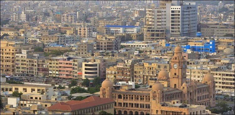 Karachi to experience hot, humid and partly cloudy weather