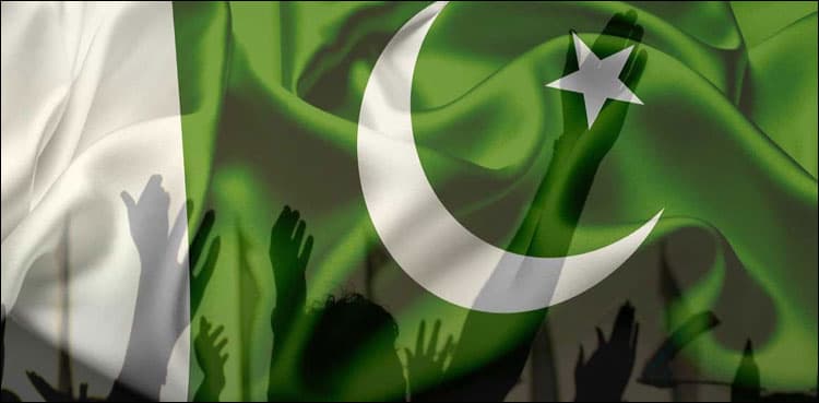 Largest national flag in Sindh hoisted in Sukkur