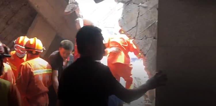 At least five dead in China restaurant collapse